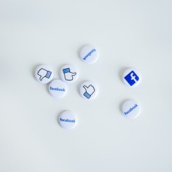 Facebook Hesap Yönetimi